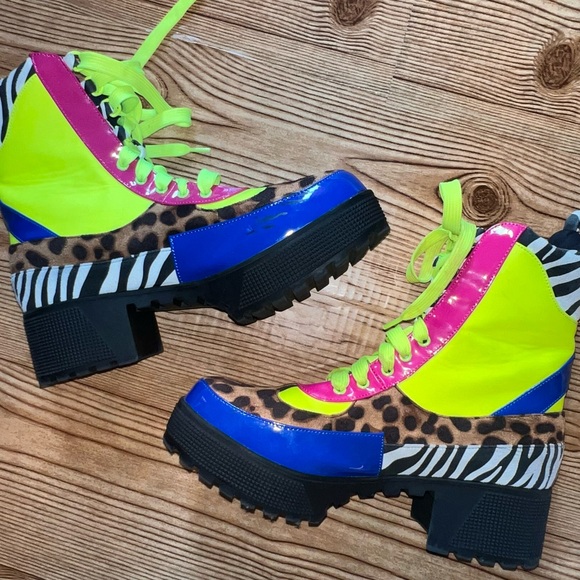 Combat boot in neon yellow, pink and leopard and zebra print EGO Commander boot - Picture 4 of 10